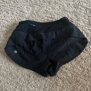 Black Lululemon shorts 2.5